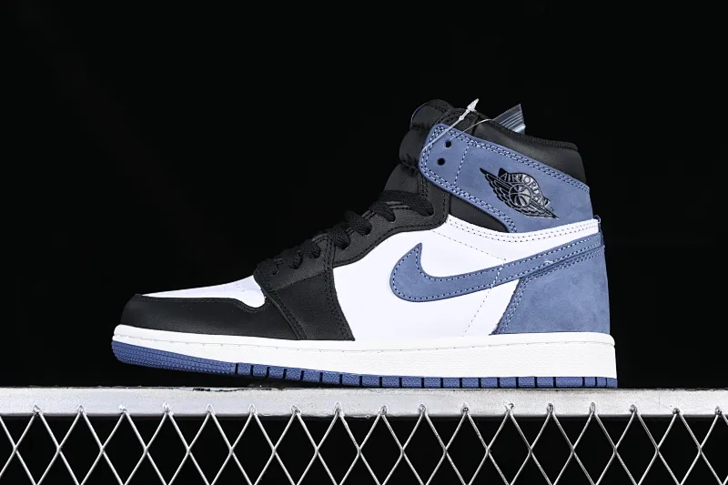 All Categories Air Jordan Jordan Series Basketball Shoes Air Jordan 1 High Air Jordan 1 Retro High OG AJ1 Six-time Champion Playful Blue Moon Basketball Shoes 555088-115